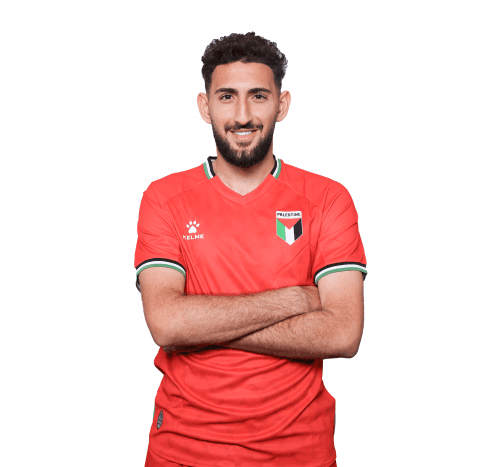 صورة زيد قنبر بقميص المنتخب الفلسطيني